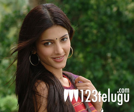 Shruti Hasan Xnxx - Shruti Haasan ready for item song in Aagadu | 123telugu.com