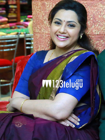 Meena feels bad about losing Narasimha | 123telugu.com