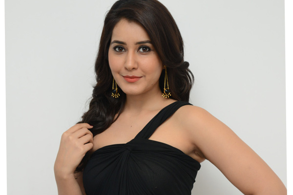 Rashi Khanna Stills From Bengal Tiger Movie - Raashi Khanna