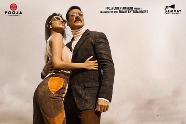 Bell Bottom Hindi Movie Review | 123telugu.com