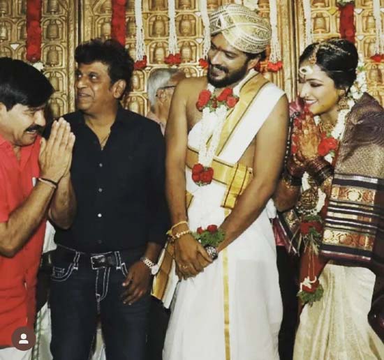550px x 516px - Viral Pics: Actress Hari Priya ties the knot with KGF actor Vasishta |  123telugu.com
