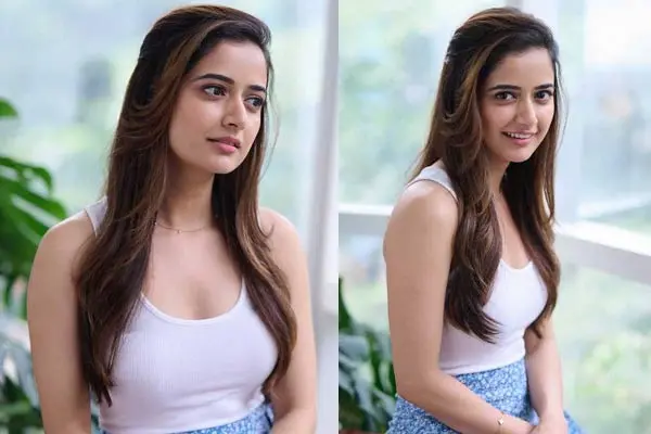 Photos : Glamorous Ashika Ranganath