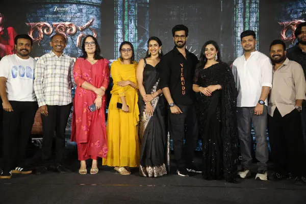 Photos : Raakaasaa Movie Pre Release Event