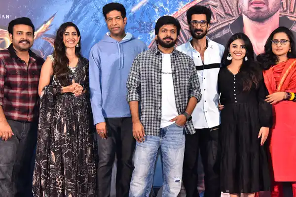 Photos : Raakaasaa Movie Success Meet