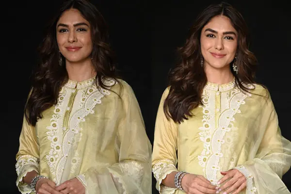 Latest Photos : Mrunal Thakur