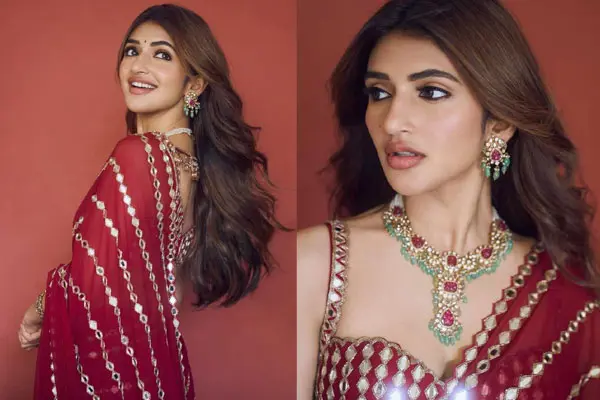 Photos : Amazing Sreeleela