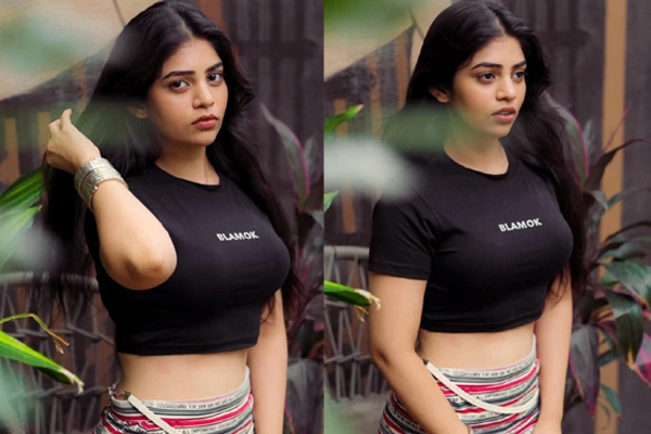 Photos : Dazzling Bandhavi Sridhar