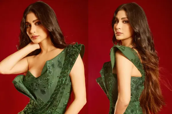 Photos : Ravishing Mouni Roy
