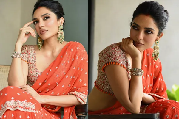 Photos : Stunning Sobhita Dhulipala