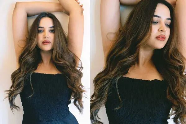 Photos : Alluring Pujita Ponnada