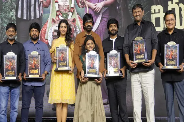 Photos : Raviteja’s Irumudi Success Meet – Set 2