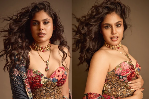 Photos : Stunning Faria Abdullah