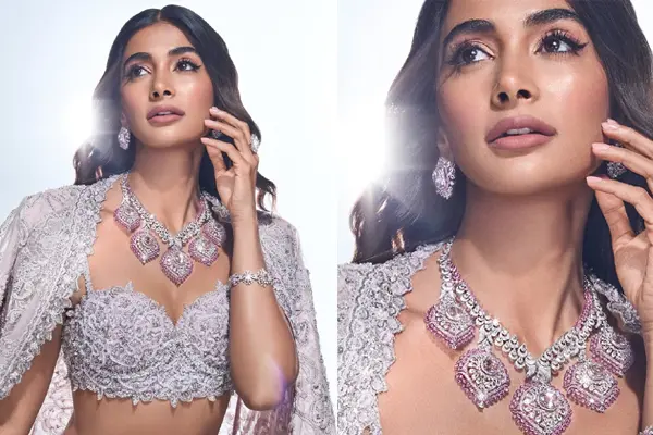 Photos : Glamorous Pooja Hegde