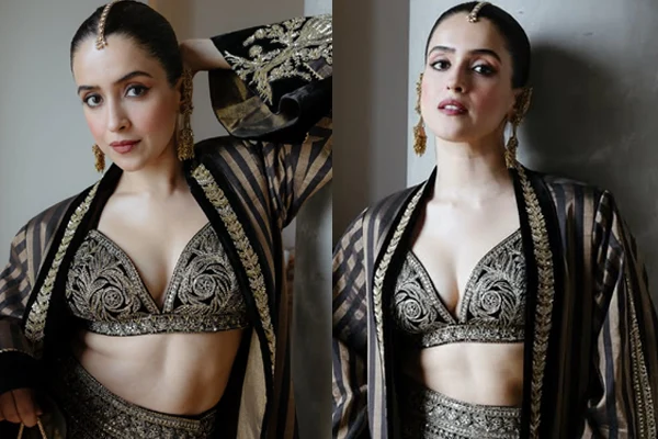 Glamorous Pics: Blazing Sanya Malhotra