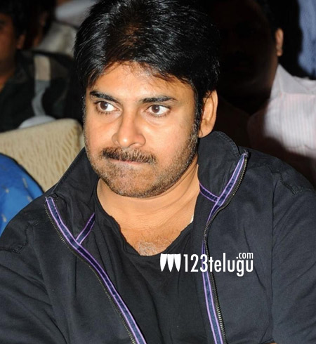 గాయపడిన చిన్నారులను పరామర్శించిన పవన్ కళ్యాణ్ 1 pawan-kalyan