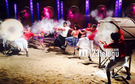 sunny-leone-lungi-dance-for