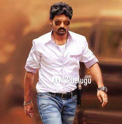 ఆర్.ఎఫ్.సిలో సందడి చేస్తున్న 'పటాస్' టీం 1 Patas