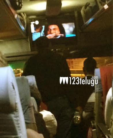 gopala-gopala-movie-in-bus