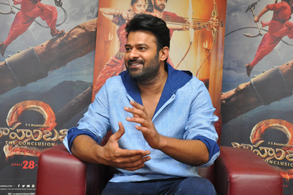 ప్రభాస్‌ను డైరెక్ట్ చేయనున్న స్టార్ రైటర్.. నిజమేనా ?