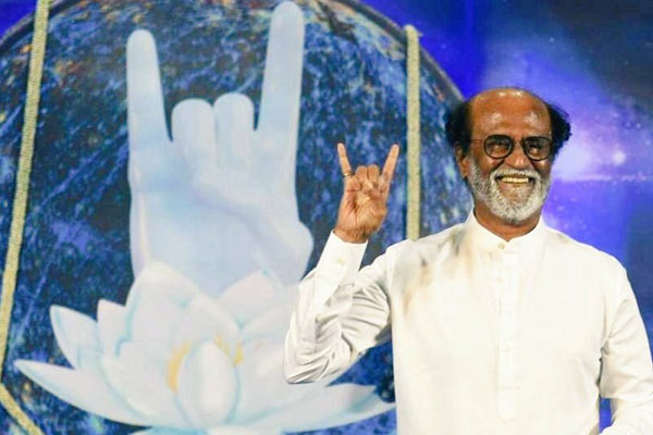 ఆ విషయంలో రజిని కూడా పవన్ లా చేస్తాడా?