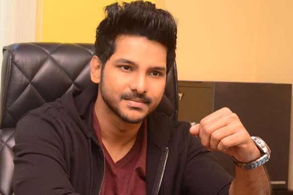 ఇంటర్వ్యూ : రంజిత్ – సినిమా అవుట్ అండ్ అవుట్ కమర్షియల్ ఎంటర్టైనర్ గా ఉంటుంది !