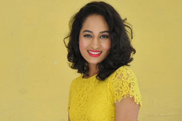 చిట్ చాట్ : పూజా రామచంద్రన్ – అన్ని మాసాల అంశాలు ఉన్న సినిమా ఈ ‘ఇంతలో ఎన్నెన్ని వింతలో’ !