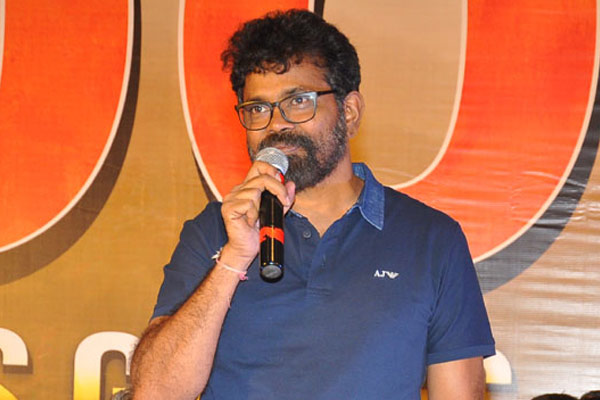 సమయం వృథా చేయనంటున్న క్రియేటివ్ డైరెక్టర్ !