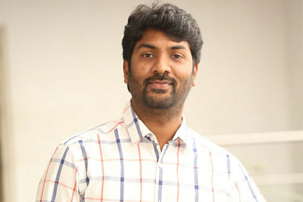 ఇంటర్వ్యూ: కళ్యాణ్ కృష్ణ – ‘నేల టికెట్టు’ సినిమాలో రవితేజలోని రెండు షేడ్స్ కనిపిస్తాయి !