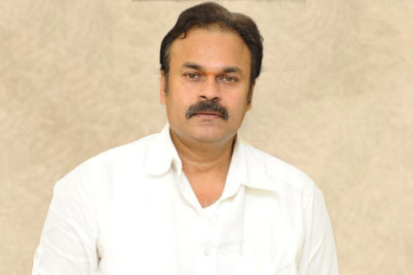 నాగబాబుకి తెలిసిన ఆర్ఆర్ఆర్ కథ ఇదేనట