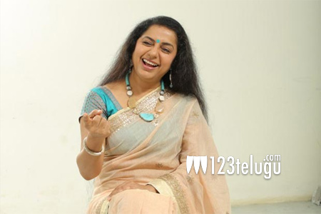 వైఎస్ఆర్ బయోపిక్ లో నటించనున్న సీనియర్ నటి ? 1 suhasini