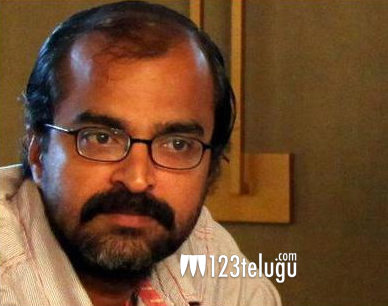 విలన్ గా మారబోతున్న స్టార్ రైటర్ !