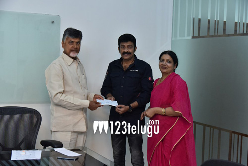 తిత్లీ బాధితుల‌కు ‘జీవితా రాజశేఖర్’ 10 లక్షలు విరాళం !