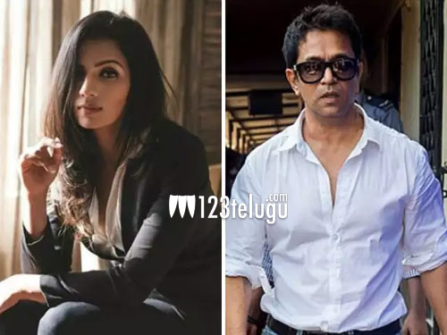 హీరో మీద కేసు పెట్టిన హీరోయిన్ !