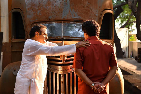 ముప్పై ఏళ్ల తర్వాత  మళ్లీ  బాబాయ్ తో !