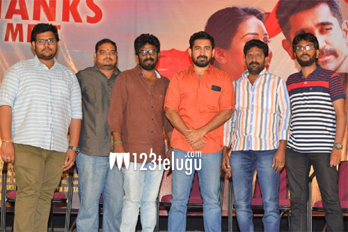 థాంక్స్ మీట్ లో రోష‌గాడు టీమ్‌ !