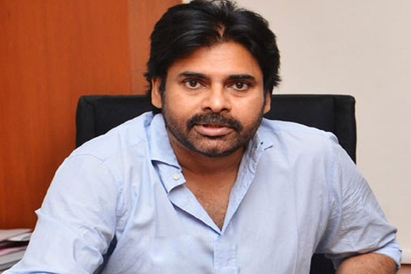 పవన్ సినిమాలో  స్టార్ హీరోయిన్ రోల్ అదే !