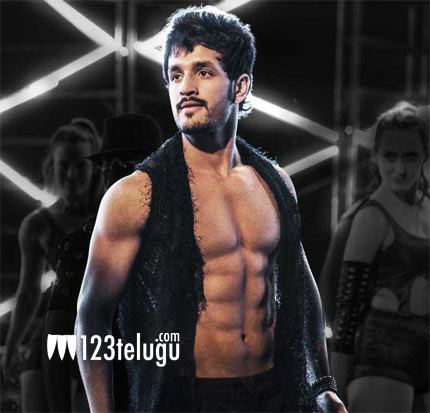 వైరల్ అవుతున్న అఖిల్ సిక్స్ ప్యాక్ ఫోటో !