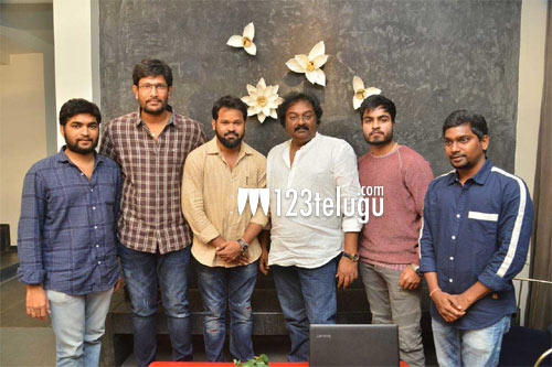 “మళ్లీ మళ్లీ చూశా” లిరికల్ సాంగ్ లాంఛ్ చేసిన వి .వి వినాయక్