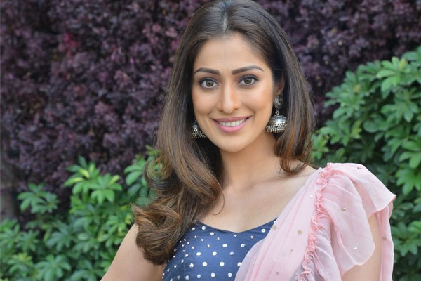 ఇంటర్వ్యూ :  రాయ్ లక్ష్మీ  –   ‘వేర్ ఈజ్ ది వెంకటలక్ష్మి’  మంచి  కామెడీ ఎంటర్టైనర్ !