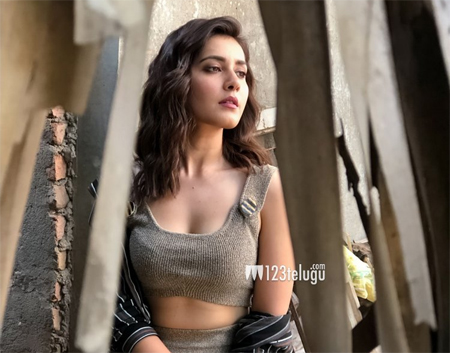 వెంకీమామ షూటింగ్ లో జాయిన్ అయిన సెన్సేషనల్ హీరోయిన్ !