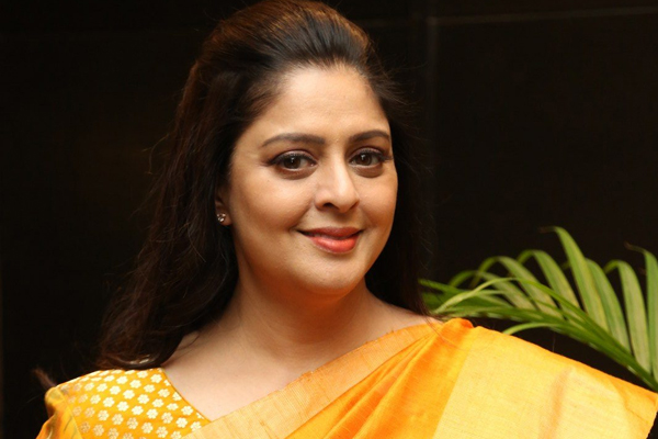 నగ్మా పెళ్లి.. నిజమేనా ?