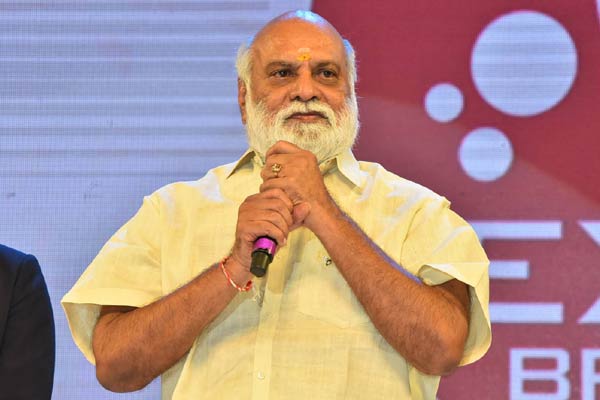 దర్శకేంద్రుడు ఆ సినిమా సీక్వెల్ కి సిద్ధం అవుతున్నాడా?
