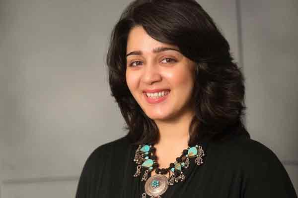 పూరి అలా చేశాడన్నది అబద్దం- ఛార్మి.