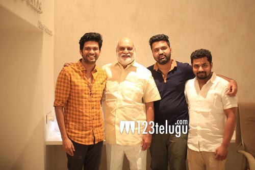 చిన్న సినిమాకు పెద్ద దర్శకుడి ప్రశంస