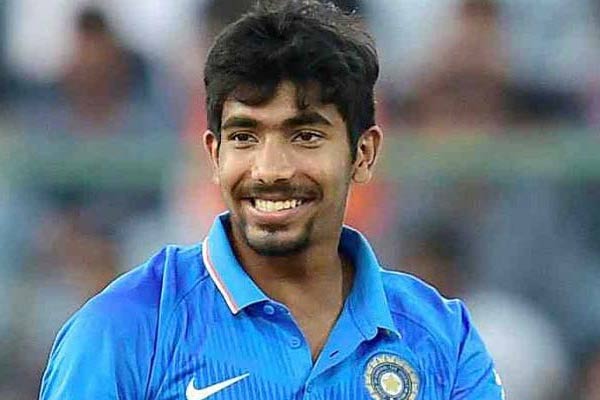 క్రికెటర్ బుమ్రా ఫాలో అవుతున్న ఏకైక హీరోయిన్…!