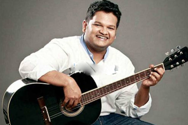 “సాహో”కి బ్యాక్ గ్రౌండ్ స్కోర్  కోసం  !