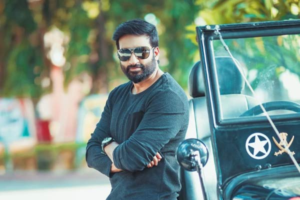 హైద‌రాబాద్‌ లో ‘చాణ‌క్య‌’ షూటింగ్ !