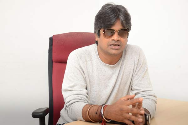 పల్ఘర్ సంఘటన పై హరీష్ శంకర్ ఎమోషనల్ ట్వీట్ !