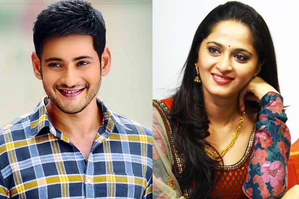 దాదాసాహెబ్ పాల్కే అవార్డ్స్ సౌత్ 2019 అవార్డ్స్ – బెస్ట్ యాక్టర్ అండ్ యాక్ట్రెస్.