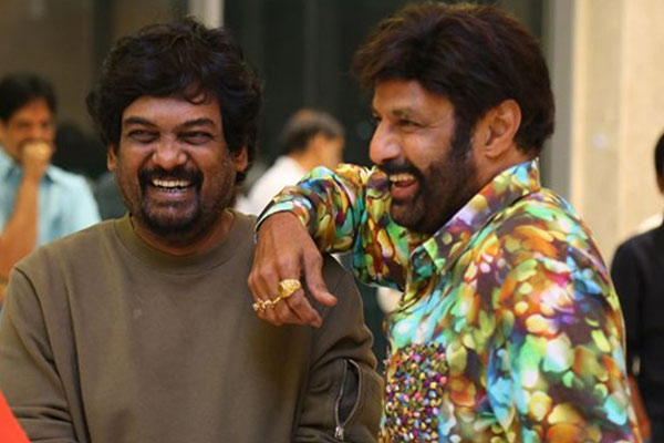 డాషింగ్ డైరెక్టర్ కథ  ఆ స్టార్ కోసమేనట ?